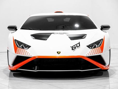Used 2024 Lamborghini Huracan STO image 2