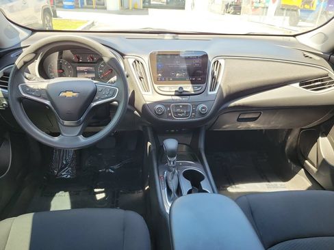 Used 2022 Chevrolet Malibu LS FWD image 10