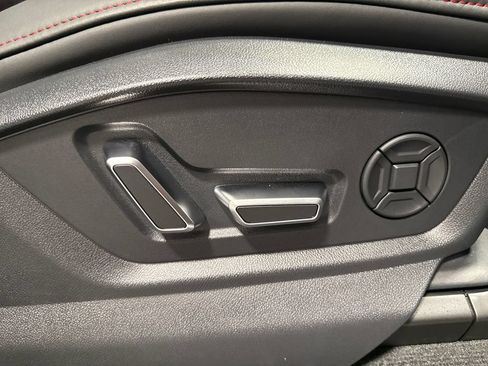 Used 2025 Audi RS Q8 performance AWD/4WD image 37