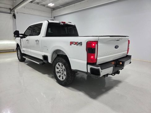 Used 2023 Ford F250 Lariat w/ Chrome Package AWD/4WD image 5