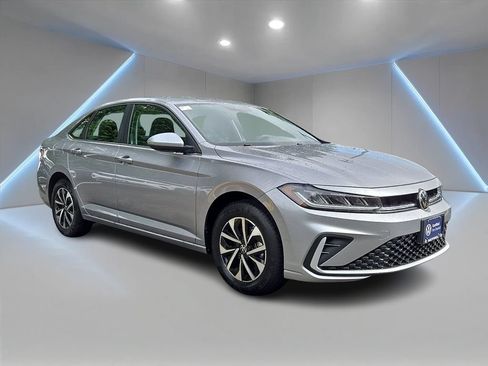 Used 2026 Volkswagen Jetta S FWD image 3