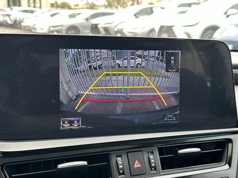 Used 2022 Lexus ES 300h w/ Premium Package FWD image 22