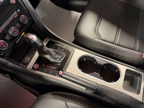 Used 2022 Volkswagen Passat 2.0T SE FWD image 33