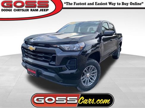 Used 2024 Chevrolet Colorado LT image 1