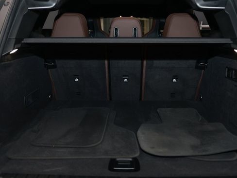 Used 2024 BMW iX xDrive50 w/ Premium Package image 30