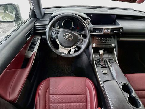 Used 2018 Lexus IS 350 AWD image 31