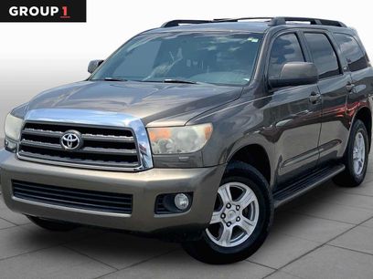 Used 2008 Toyota Sequoia SR5 w/ Moonroof & Roof Rack Pkg