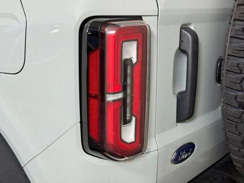 Used 2023 Ford Bronco Wildtrak AWD/4WD image 14