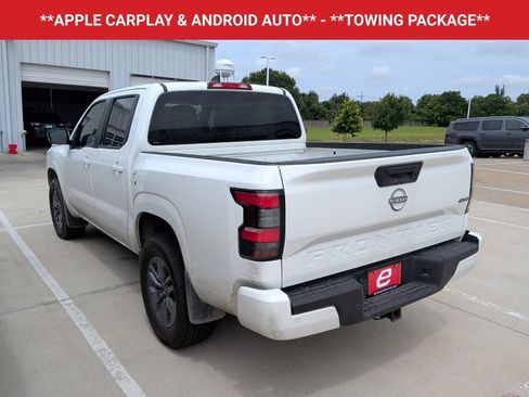 Used 2025 Nissan Frontier SV w/ Tow Package AWD/4WD image 5