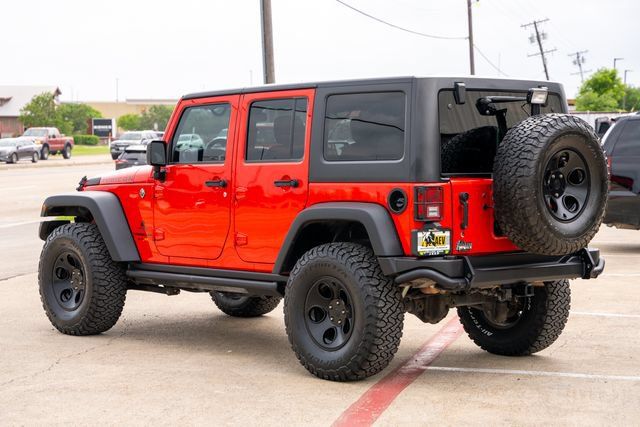 Used 2017 Jeep Wrangler Unlimited Rubicon w/ Connectivity Group AWD/4WD image 5