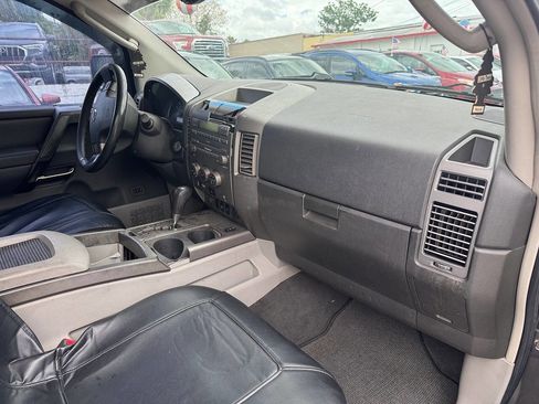 Used 2004 Nissan Titan LE w/ (Tow) Big Tow Pkg image 16