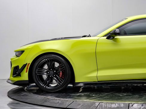 Used 2019 Chevrolet Camaro ZL1 image 8