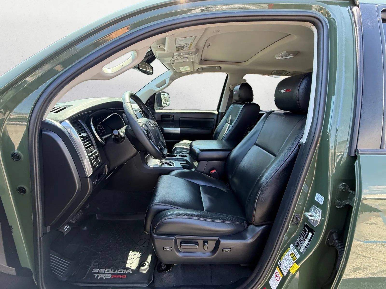 Used 2020 Toyota Sequoia TRD Pro AWD/4WD image 11