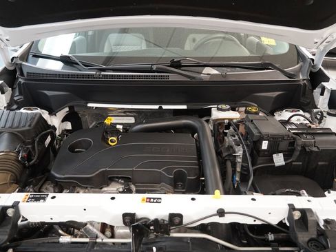 Used 2023 Chevrolet Equinox LS w/ LS Convenience Package image 18