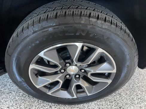 Used 2023 Chevrolet Tahoe LT w/ LT Signature Plus Package AWD/4WD image 29