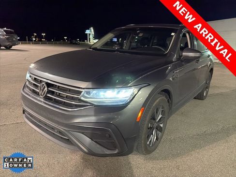 Used 2023 Volkswagen Tiguan SE image 7