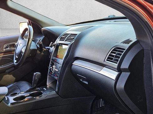 Used 2018 Ford Explorer Limited w/ Equipment Group 301A image 24