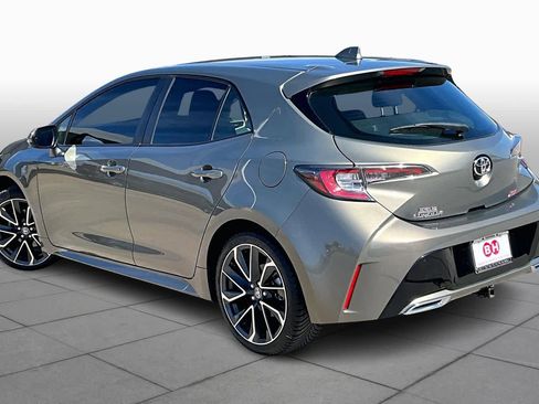 Used 2019 Toyota Corolla XSE image 12
