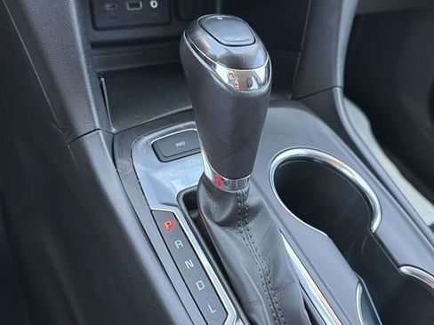 Used 2019 Chevrolet Equinox LT AWD/4WD image 17