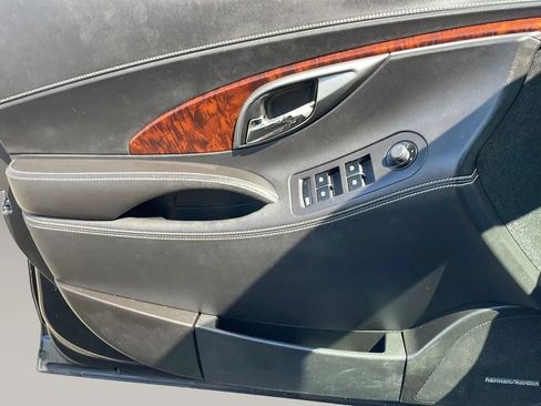 Used 2013 Buick LaCrosse Touring FWD image 23