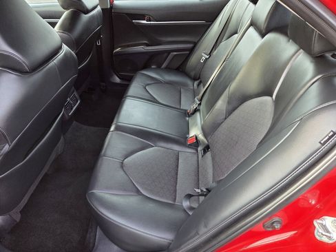 Used 2023 Toyota Camry XSE image 11