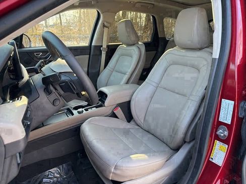 Used 2023 Lincoln Corsair AWD w/ Equipment Group 101A image 17