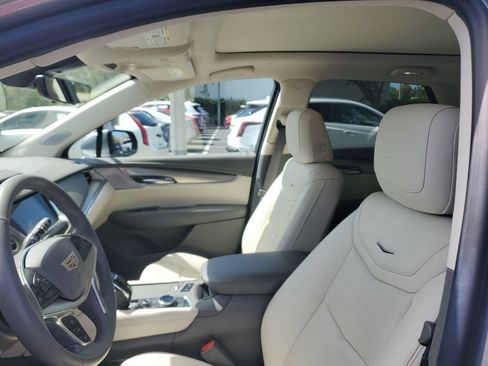 Certified 2024 Cadillac XT5 Premium Luxury w/ Technology Package FWD image 21