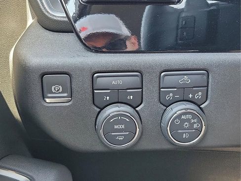 Used 2025 Chevrolet Silverado 1500 RST w/ Convenience Package II AWD/4WD image 14