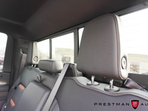 Used 2025 GMC Sierra 2500 AT4 w/ Technology Package image 60