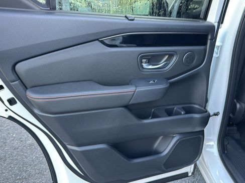 New 2026 Honda Pilot TrailSport image 15