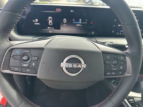 Used 2026 Nissan Sentra SR w/ SR Premium Package FWD image 18
