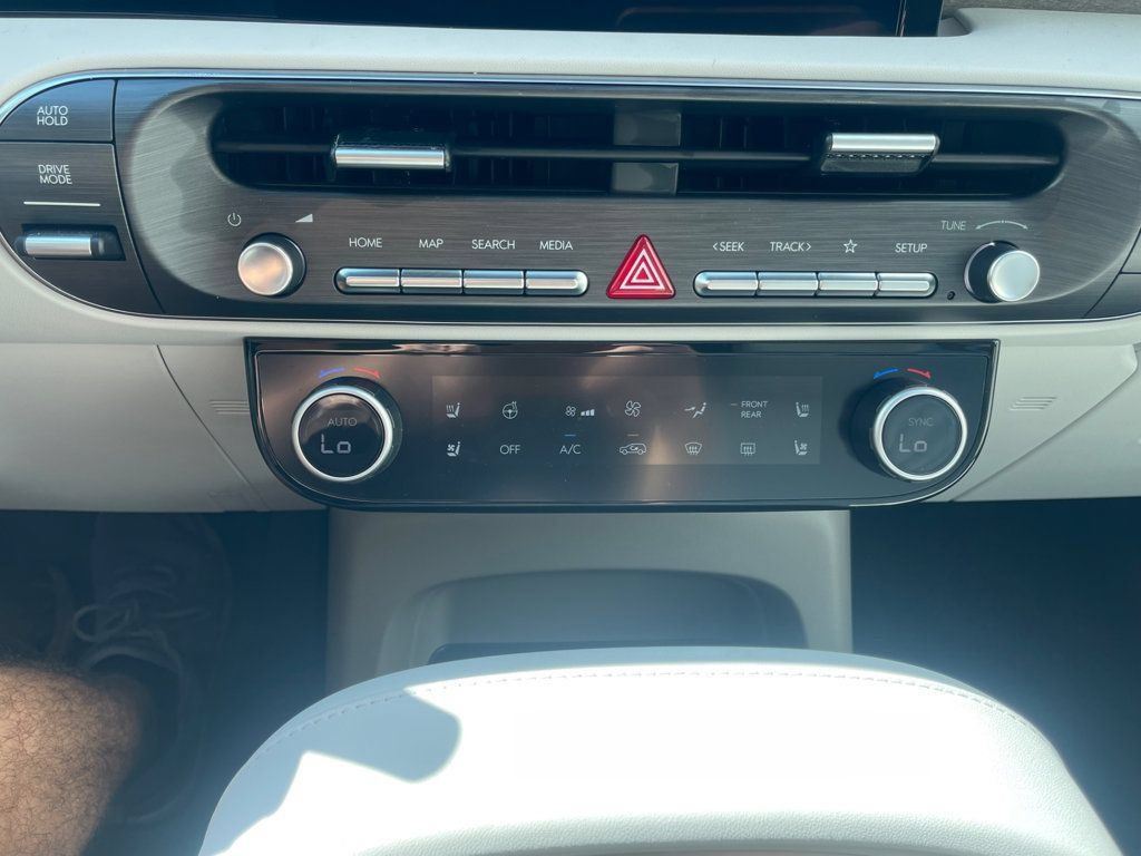 Used 2026 Hyundai Palisade SEL FWD image 19