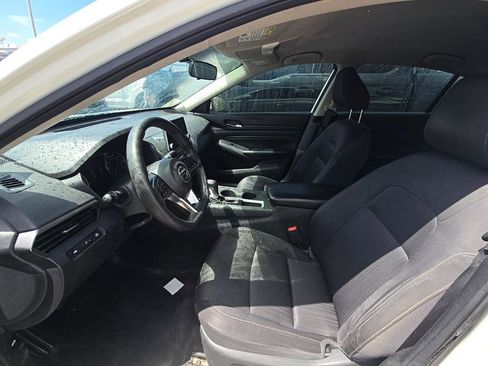 Used 2019 Nissan Altima 2.5 S FWD image 13