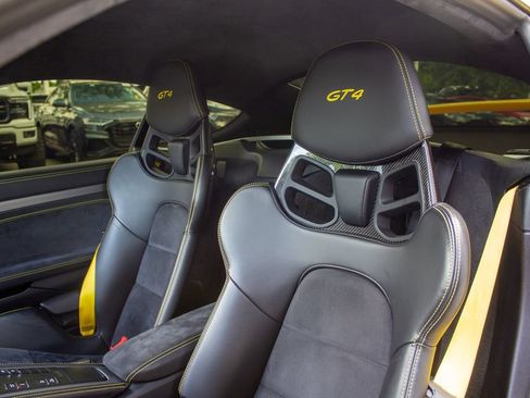 Used 2020 Porsche 718 Cayman GT4 RWD image 12