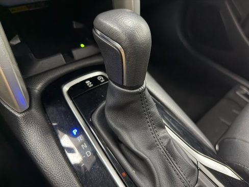 Used 2024 Toyota Corolla Cross XLE image 20