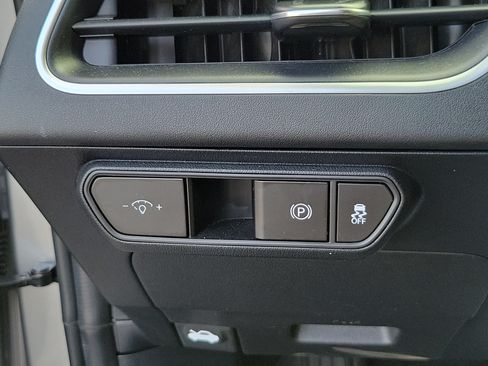 Used 2025 Kia K4 FWD image 13
