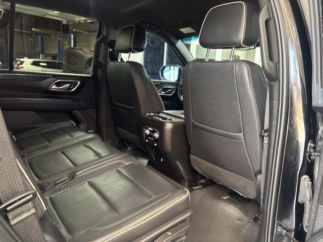Used 2023 GMC Yukon SLT AWD/4WD image 34