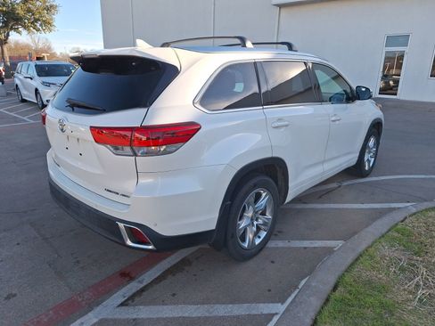Used 2018 Toyota Highlander Limited image 6