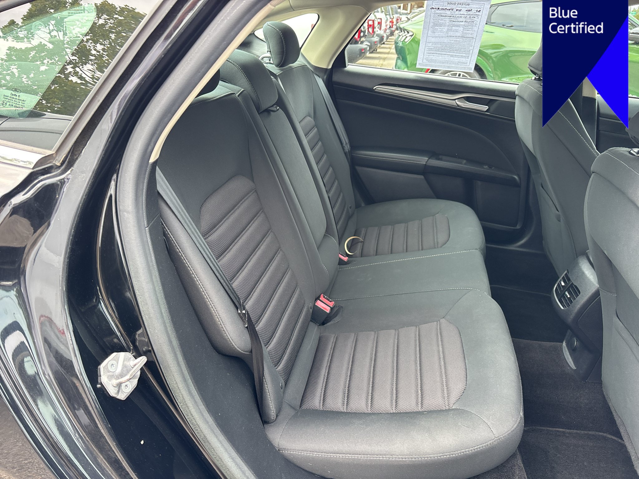 Used 2018 Ford Fusion SE w/ Fusion SE Technology Package FWD image 7