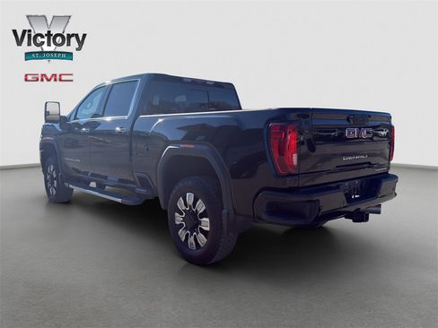 Used 2020 GMC Sierra 2500 Denali w/ Denali Ultimate Package image 11