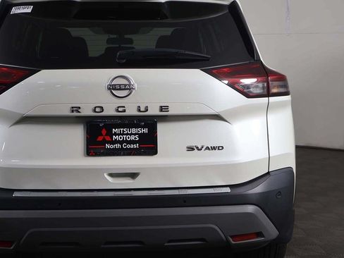Used 2022 Nissan Rogue SV AWD/4WD image 14
