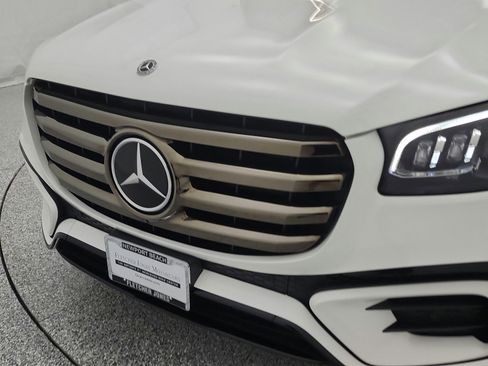 Certified 2024 Mercedes-Benz GLS 450 4MATIC image 17