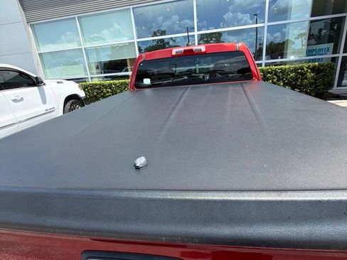 Used 2015 Chevrolet Colorado LT RWD image 6