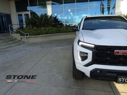 New 2026 GMC Canyon Elevation w/ Convenience Package image 30