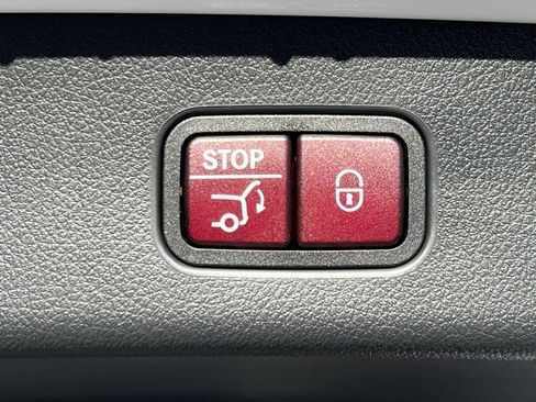 New 2026 Mercedes-Benz GLC 300 4MATIC image 25