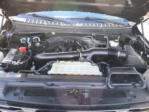 Used 2024 Ford Expedition Limited image 48