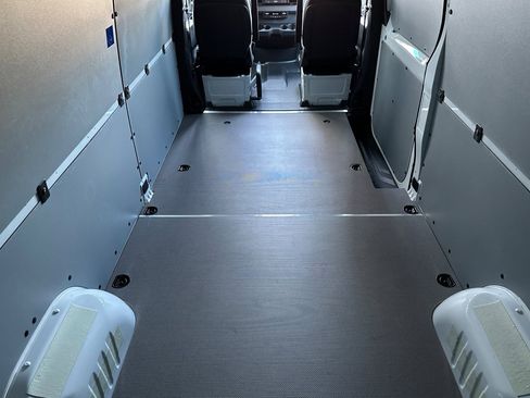 New 2025 Mercedes-Benz Sprinter 2500 image 13