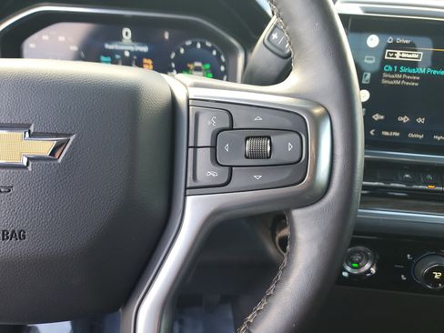 Used 2022 Chevrolet Silverado 1500 LT image 18