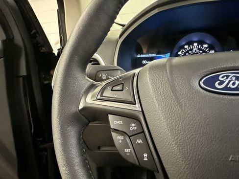 Used 2024 Ford Edge Titanium w/ Equipment Group 301A AWD/4WD image 9