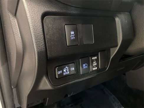 Used 2021 Toyota Tacoma TRD Off-Road image 16